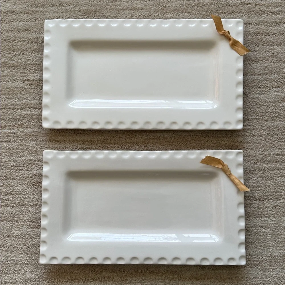 Southern Living Dress Me Up Ribbon Rectangular Platter 13.5 x 7.5 White Scallop